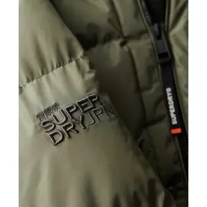 Plumífero con capucha Superdry image-1