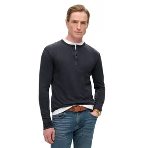 Camiseta de manga larga con cuello tunecino de jersey Superdry image-1