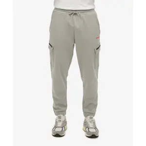 Spodnie dresowe z kieszeniami cargo Superdry Tech Logo image-1