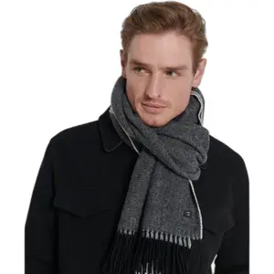 scarf Superdry Studios image-1