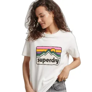 Girl's T-shirt Superdry Terrain Esprit Années 90 image-1
