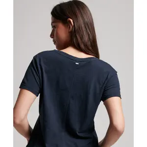 Camiseta de mujer con cuello de pico bordado y flameado Superdry image-2