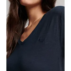 Camiseta de mujer con cuello de pico bordado y flameado Superdry image-3