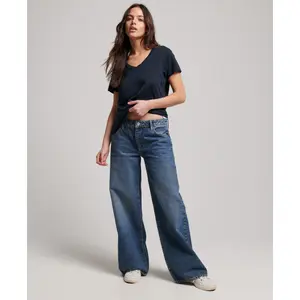 Camiseta de mujer con cuello de pico bordado y flameado Superdry image-1