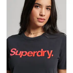 Camiseta de mujer con logotipo fluorescente Superdry Core image-3