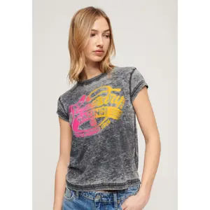 Camiseta de mujer Superdry Fade Rock Graphic image-3