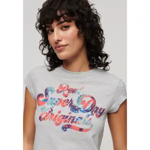 Camiseta con mangas de flores para mujer Superdry image-3