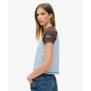 Camiseta ajustada de manga raglán para mujer Superdry Athletic Essentials image-4