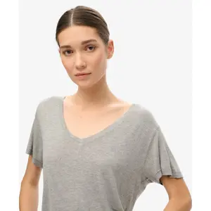 Camiseta de algodón con cuello en V y texto bordado para mujer Superdry Studio image-3