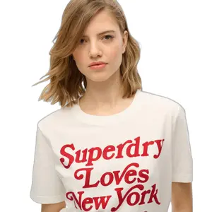 Camiseta de mujer Superdry City Love image-3
