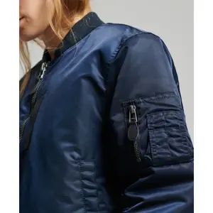 Casaco de mulher Superdry MA1 image-4