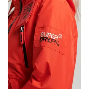 Casaco à prova de água para mulheres Superdry Mountain image-4