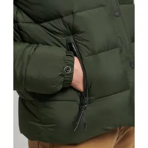 Kurze Daunenjacke mit Kapuze, Damen Superdry image-5