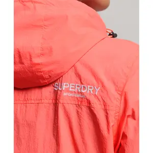 Chaqueta impermeable ligera con logotipo de mujer Superdry Code Standard image-5