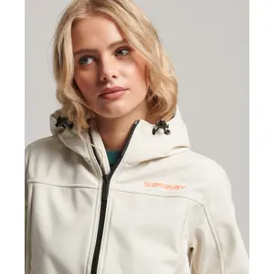 Veste imperméable à capuche softshell femme Superdry Code Trekker image-3