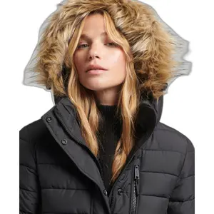 Plumífero largo y ligera con capucha de piel sintética para mujer Superdry image-6