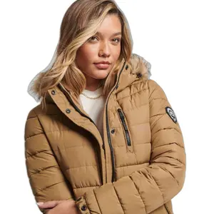 Plumífero largo y ligera con capucha de piel sintética para mujer Superdry image-3