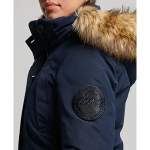 Damska parka z kapturem i syntetycznym futrem Superdry Everest image-4