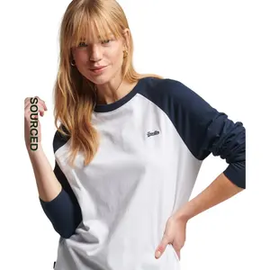 Camiseta de béisbol de manga larga de algodón orgánico para mujer Superdry Vintage image-2