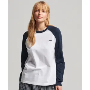 Camiseta de béisbol de manga larga de algodón orgánico para mujer Superdry Vintage image-0