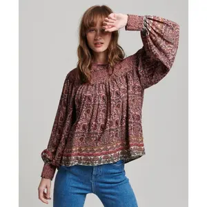 Blusa de mujer en tejido fruncido Superdry image-2