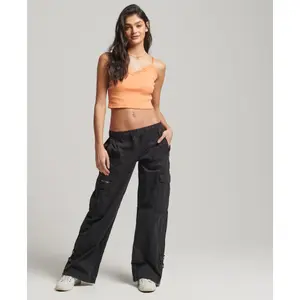 Camiseta de tirantes acanalada con ribete de encaje Superdry image-1