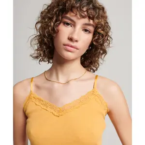 Camiseta de tirantes acanalada con ribete de encaje Superdry image-3