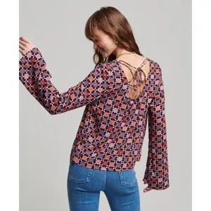 Camiseta acampanada tejida de manga larga para mujer Superdry image-2