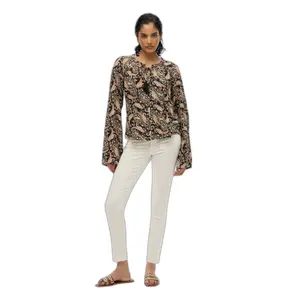 Blusa estampada de mangas longas para mulher Superdry image-1