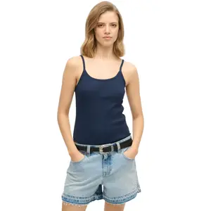 Top bez rękawów z odkrytymi ramionami dla kobiet Superdry Athletic Essentials image-1