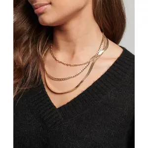 Camisola com decote em V de grandes dimensões para mulher Superdry image-4