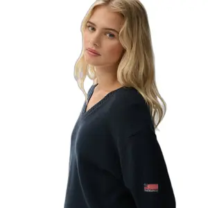 Pull oversized com decote em V para mulher Superdry image-5