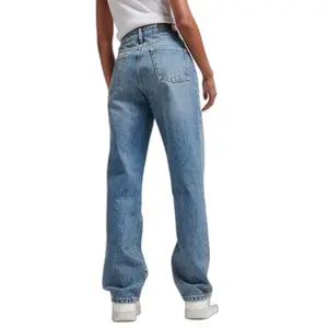 Calças de mulher rectas Superdry image-2