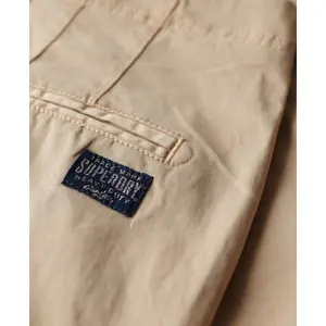 Mid-rise women's chino trousers Superdry image-6