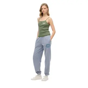 Pantalones de chándal con estampado para mujer Superdry Vintage Athletic Essentials image-2