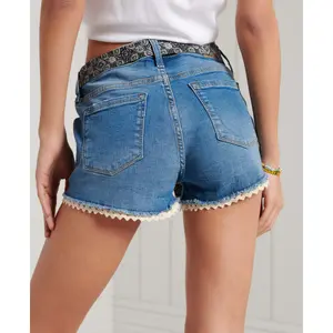 Mini-calções de renda feminina Superdry image-2