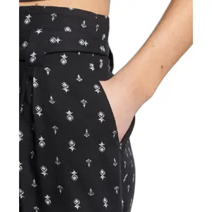 Pantalón corto de mujer Superdry Vintage image-3