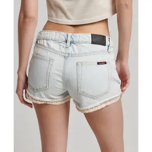 Minishorts vaqueros de mujer Superdry image-2