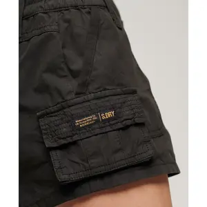Pantalón corto cargo de mujer Superdry Utility image-4