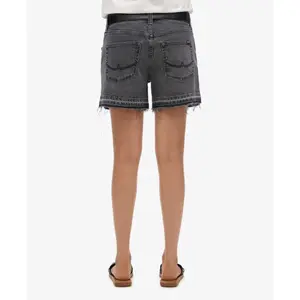 Short desfiado a meio altura para mulher Superdry image-4