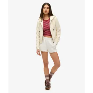 Corta bordada tono sobre tono mujer Superdry Athletic Essentials image-2