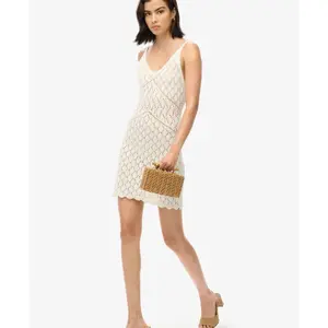 Vestido corto de tirantes de crochet para mujer Superdry image-2