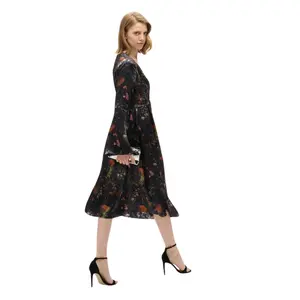 Midi-jurk met bellenv mouwen van jacquard voor dames Superdry image-1