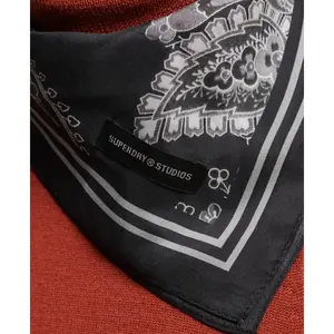 Hedvábný šátek čtvercového tvaru pro ženy Superdry image-3