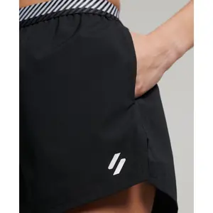 Shorts für Damen Superdry image-4