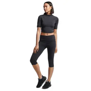 ws311482a-02a-kurzes-trikot-frau-superdry-run-schwarz