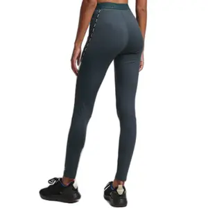 Pernas de mulher Superdry Train image-2