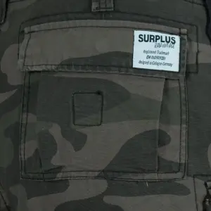 Short Surplus Raw Vintage Trooper image-4