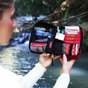 Kompaktowa apteczka pierwszej pomocy Survival First Aid Kit image-1