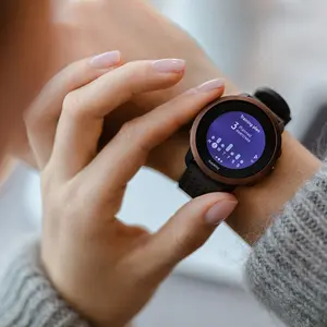 Connected sports watch with strap Suunto 3 image-3
